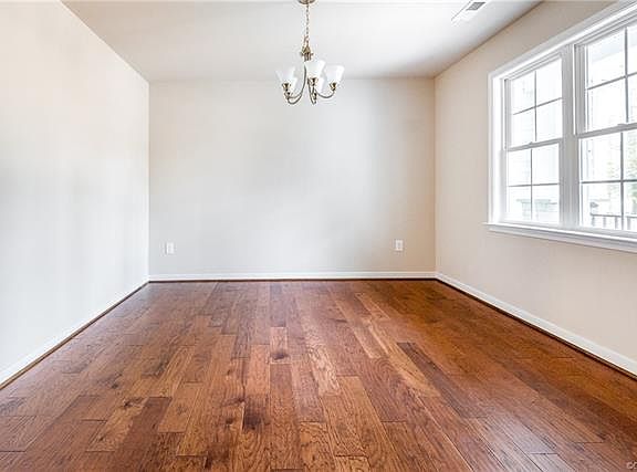 2nd image of 5142 Virgil Dr