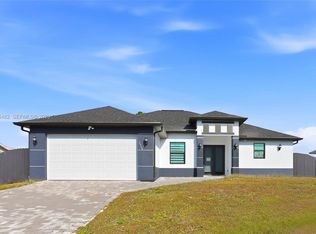 2908 9th St SW, Lehigh Acres, FL 33976