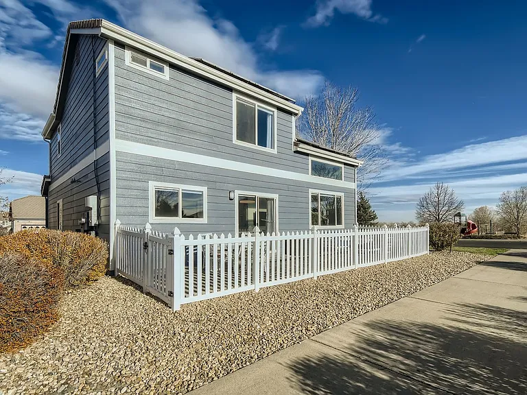 2504 E 127th Pl — Photo 26