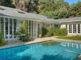 2761 N Hutton Dr, Beverly Hills, CA 90210