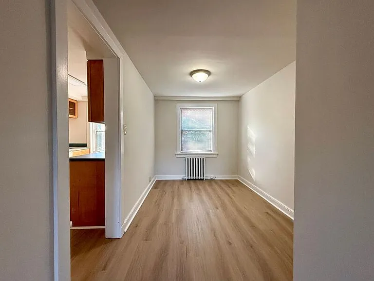 1400 Kenmore Ave #E2 — Photo 4