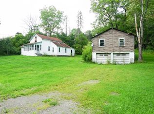 5699 Day Hollow Rd, Endicott, NY 13760