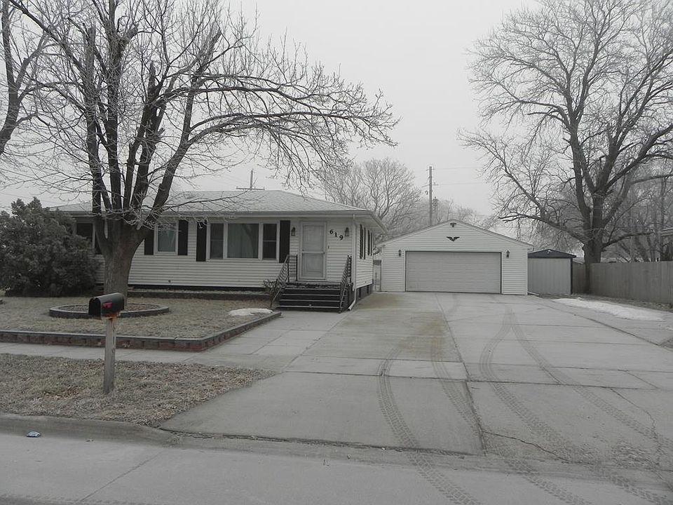 1st image of 619 N Sherman Ave