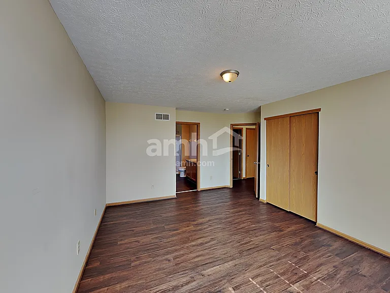 1064 Amherst Blvd — Photo 12