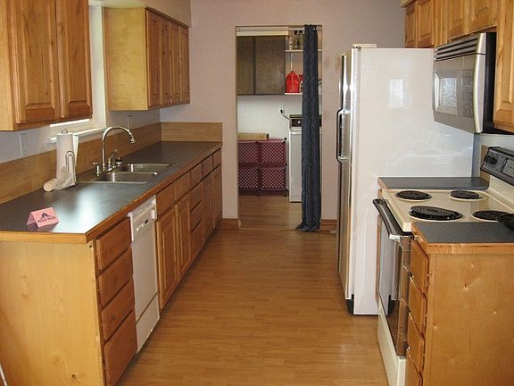 4th image of 2309 Wyoming Ave