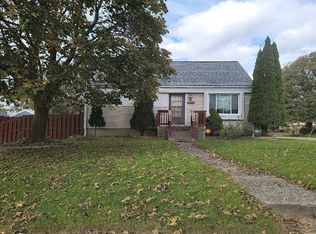 3066 Elizabeth Lake Rd, Waterford, MI 48328