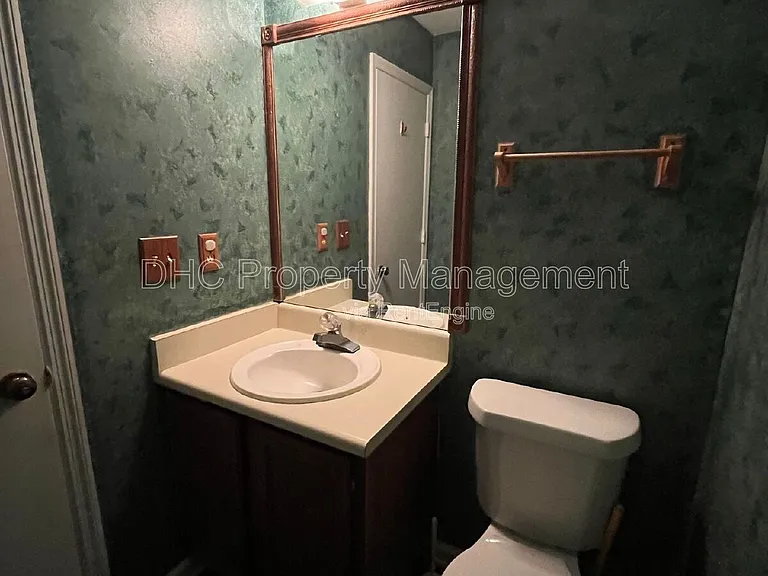 1183 Red Oak Cv — Photo 28