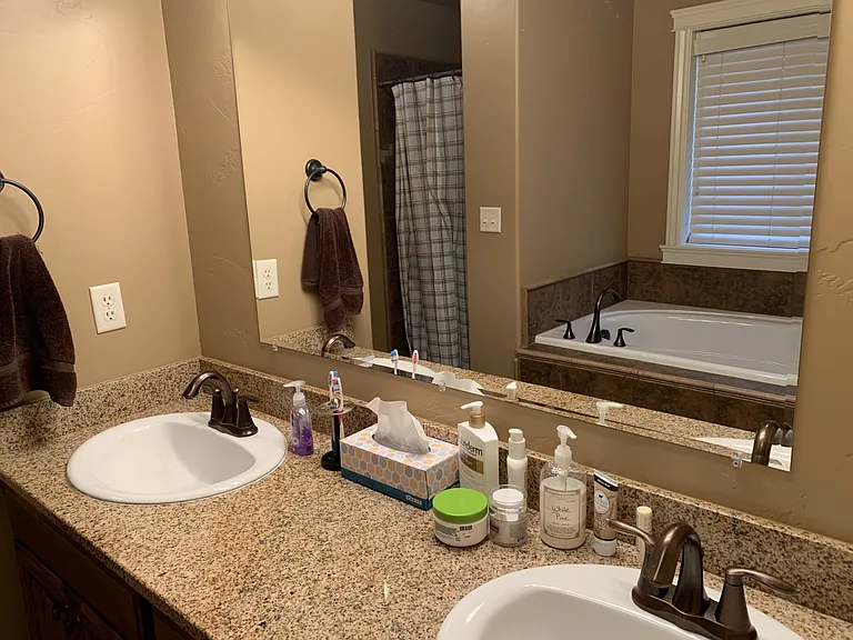 718 Valley Centre Dr #12 — Photo 4
