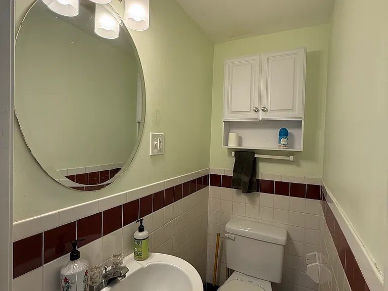 18 Pine St #1 — Photo 12