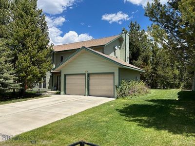 601 N Electric St, West Yellowstone, MT, 59758