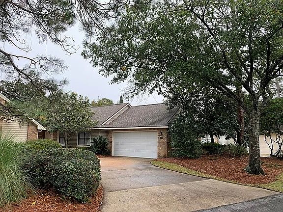 5th image of 1243 Deerwood Dr