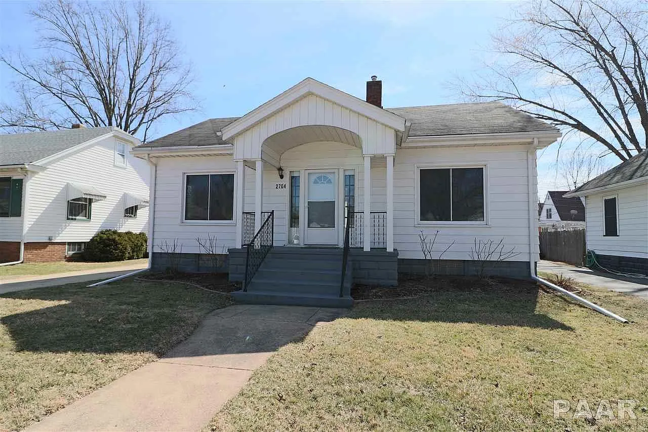 2704 W Kenwood Ave photo 1