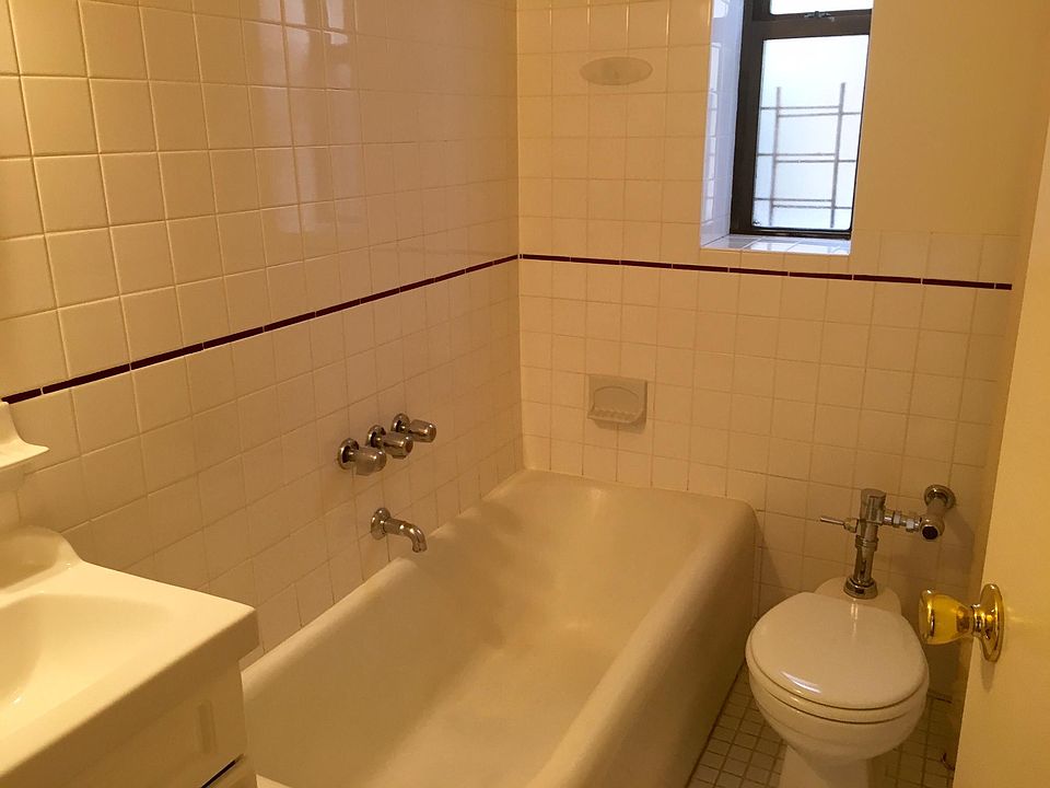 1st image of 3619 Bowne St APT 1G