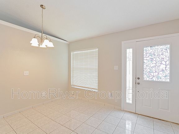 4th image of 9463 Dearmont Ave