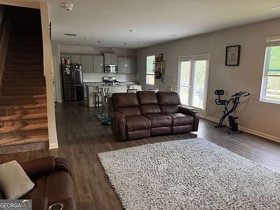 3rd image of 3604 Wartrace Dr