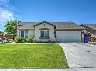 10303 Starlight Peak Dr, Bakersfield, CA 93311