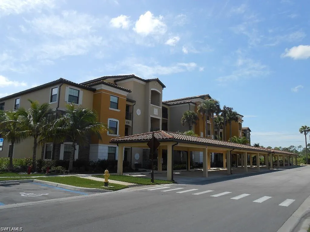 2 bed, 2.0 bath, 1408 sqft, $5,500 — Photo 1