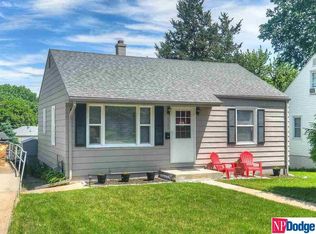 6770 Emmet St, Omaha, NE 68104