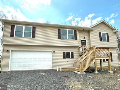 210 Deer Run Rd, Hazle Township, PA, 18202