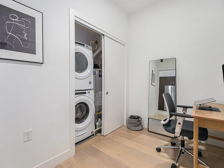 2550 Lawrence St #303 — Photo 10