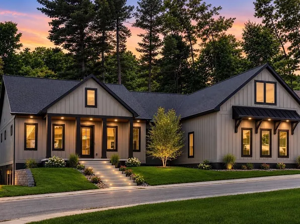 13925 S Winding Trl, Traverse City, MI 49686