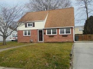 842 Bobwhite Ln, Secane, PA 19018