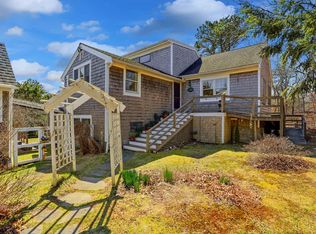 188 Vineyard Meadow Fms Rd, West Tisbury, MA 02575