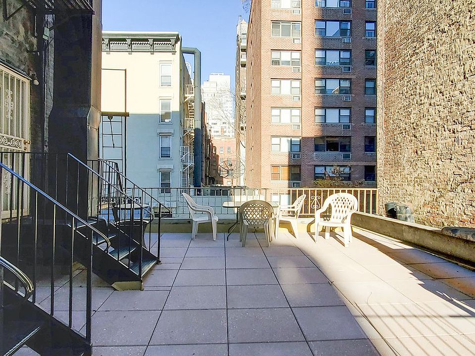 1st image of 400 E 63rd St APT 1A