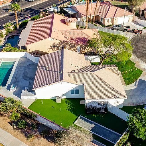 1st image of 83950 Avenida Serena