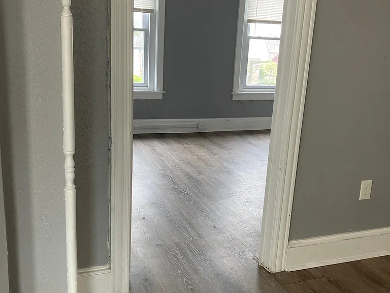 330 E Goepp St — Photo 11
