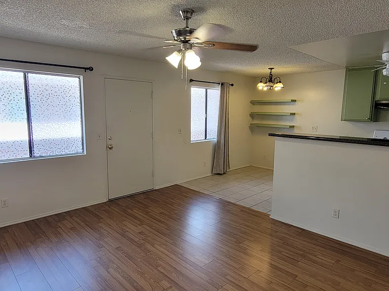1002 N Sanborn Ave #205 — Photo 3