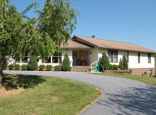 841 Lakey Creek Rd, Franklin, NC 28734