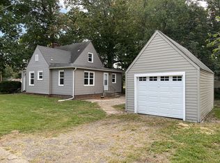 1101 SW Billard Ave, Topeka, KS 66604