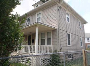 90 Ingleside Ave, Cranston, RI 02905