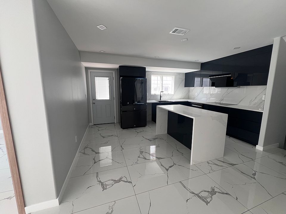 2nd image of 54 E Augusta Ave #1