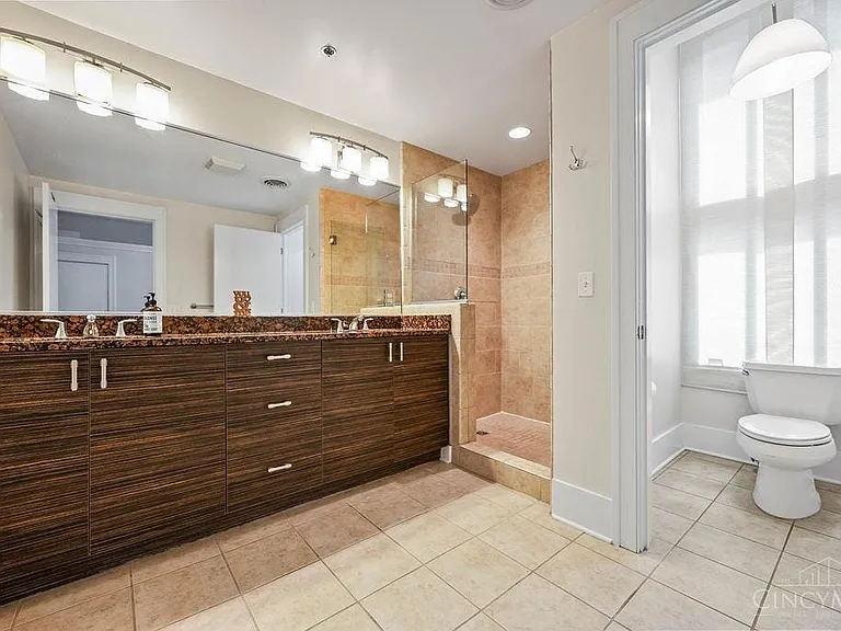 417 Vine St #302 — Photo 6