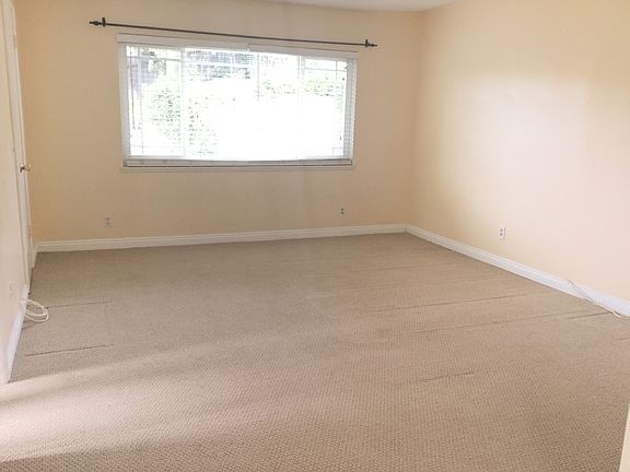 3rd image of 47 N Basswood Ave