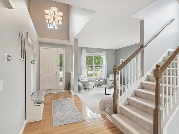 5th image of 10610 Savannah Ct