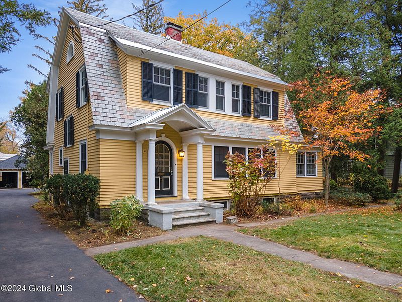 3rd image of 11 Sunnyside Road