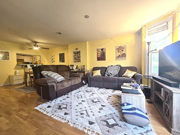 626 Washington St APT 2, Brookline, MA 02446