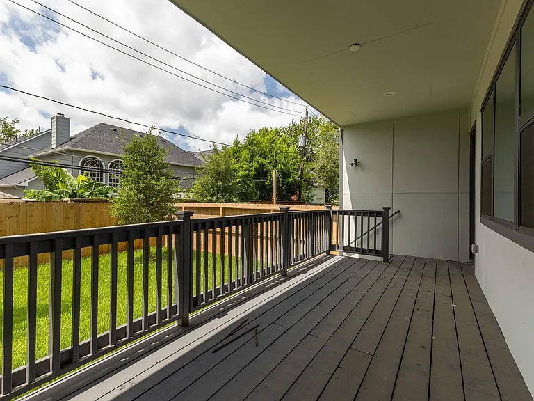 4517 Larch Ln — Photo 46
