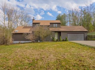 7633 Longmeadow Ln, Athens, OH 45701