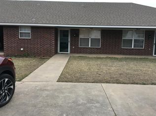 720 W Dakota Ave, Chickasha, OK 73018