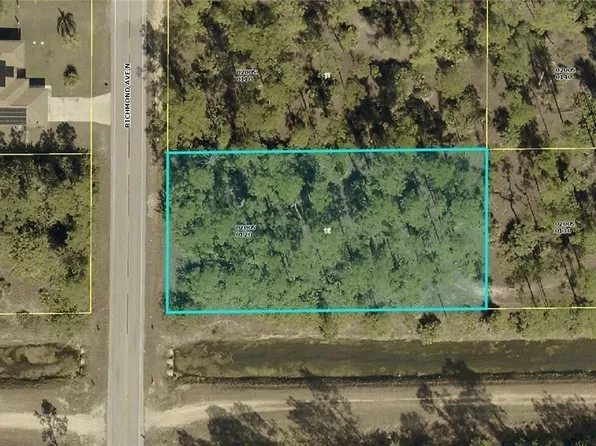 1204 Richmond Ave N, Lehigh Acres, FL 33972