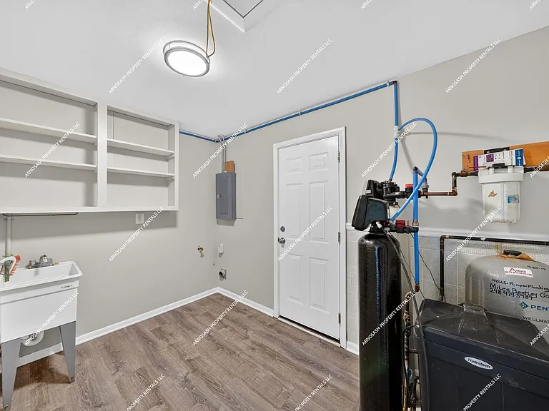 37863 Wendy Lee St — Photo 24