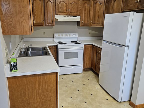 4th image of 507 S Taft St #B