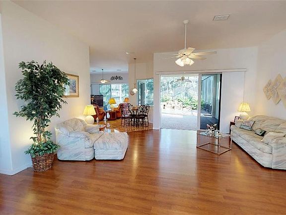 5th image of 1389 N Hunt Club Dr