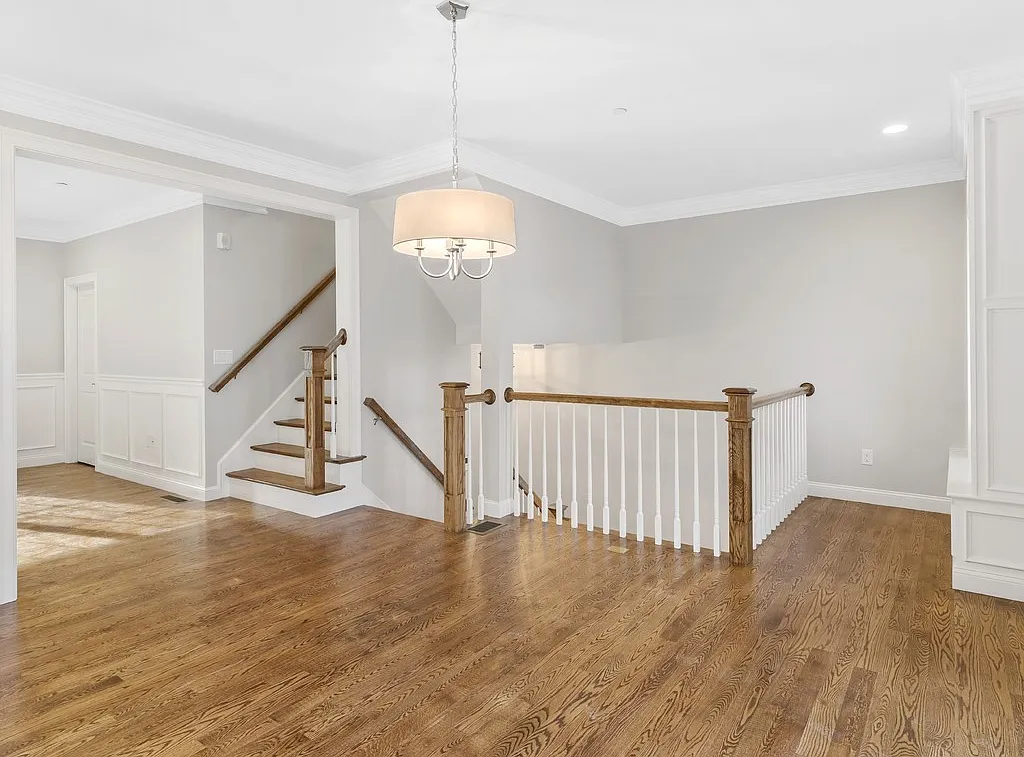 3 bed, 2.5 bath, 1850 sqft, $4,950 — Photo 4