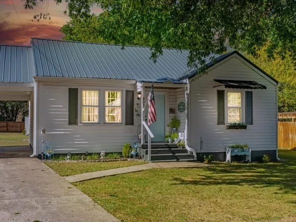 403 E Hogan St, Tullahoma, TN 37388