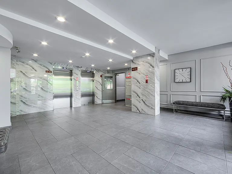 335 Van Horne Ave — Photo 10
